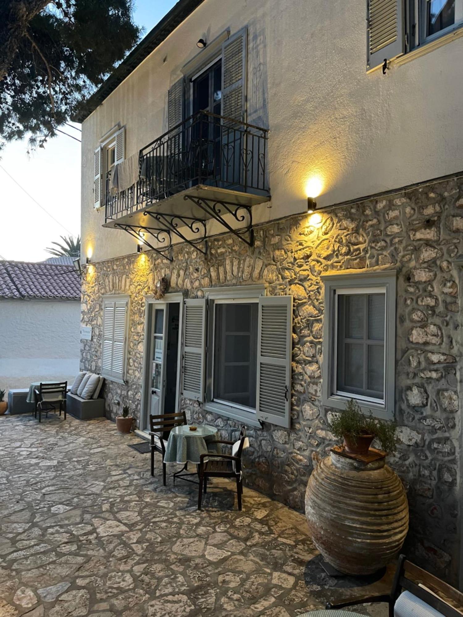 Piteoussa Rooms Hydra  Exterior foto